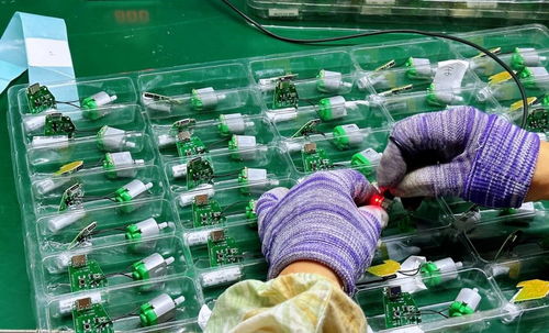 多多跨境 以創(chuàng)新模式賦能中國工廠，引領(lǐng)全球化新貿(mào)易